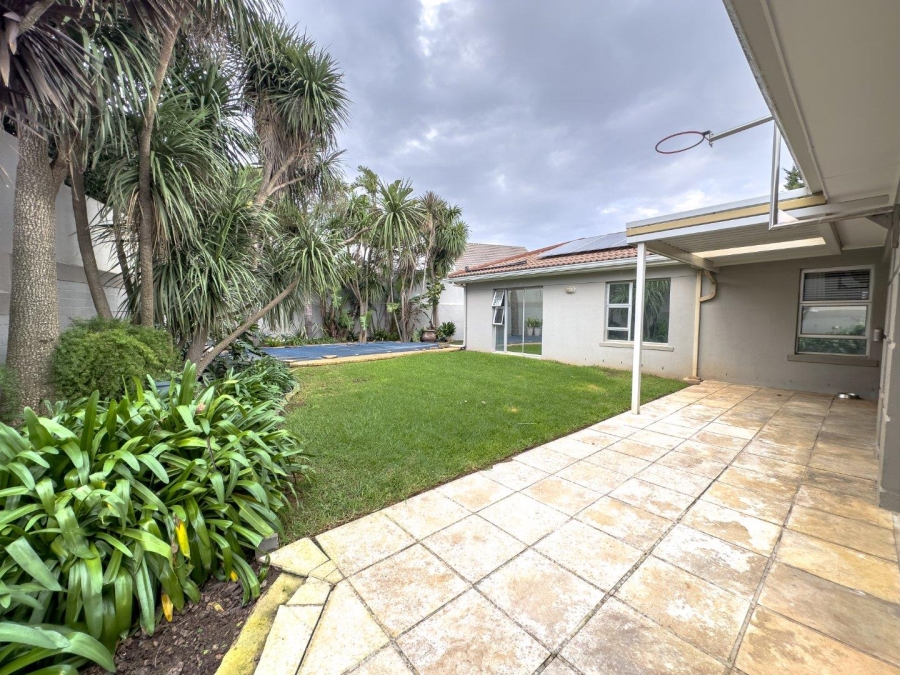 To Let 3 Bedroom Property for Rent in Van Riebeeckshof Western Cape